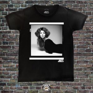 Sophia Loren Pose