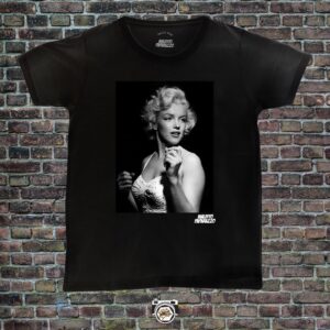 Marilyn Monroe Girando