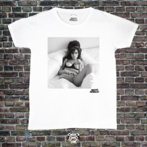 Amy WineHouse Cama