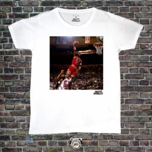 Michael Jordan volando (NBA)
