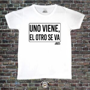 Uno viene, el otro se va (Frase)